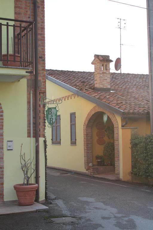 Tra... Monti E Vigne Bed & Breakfast La Morra Exterior photo