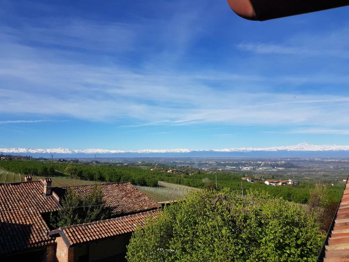 Tra... Monti E Vigne Bed & Breakfast La Morra Exterior photo