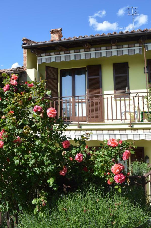 Tra... Monti E Vigne Bed & Breakfast La Morra Exterior photo